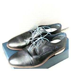 MODERN FICTION Adamson Perforated Cap-Toe Ox